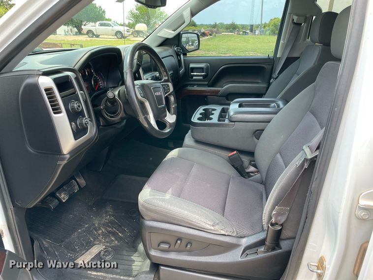 image for item MR9109 2016 GMC Sierra 1500  Crew Cab pickup truck