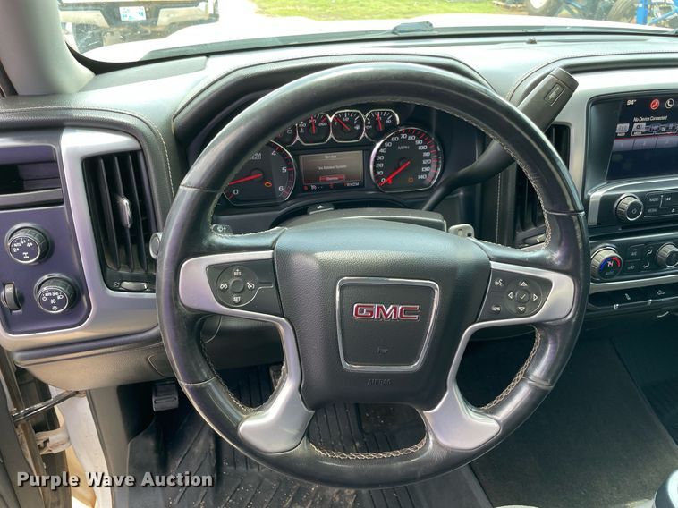 image for item MR9109 2016 GMC Sierra 1500  Crew Cab pickup truck