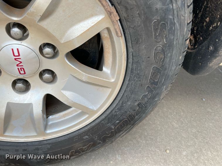 image for item MR9109 2016 GMC Sierra 1500  Crew Cab pickup truck