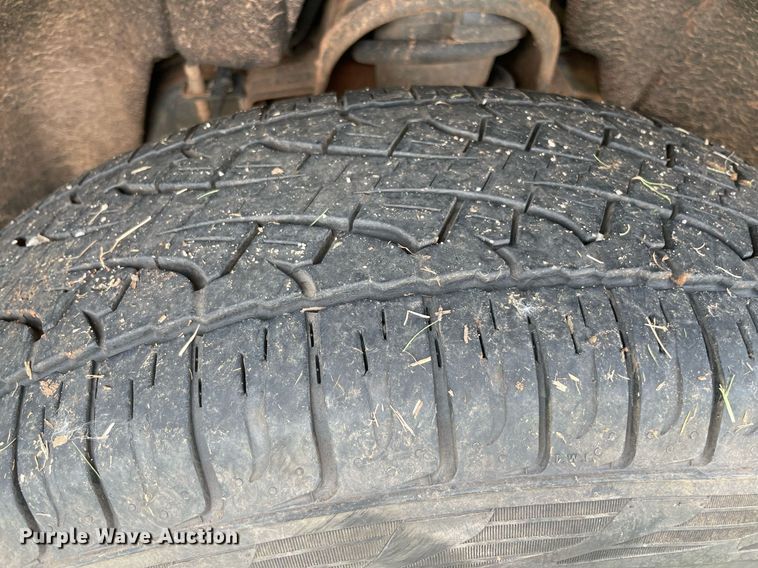 image for item MR9109 2016 GMC Sierra 1500  Crew Cab pickup truck