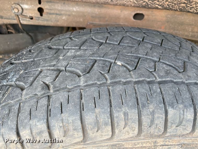 image for item MR9109 2016 GMC Sierra 1500  Crew Cab pickup truck