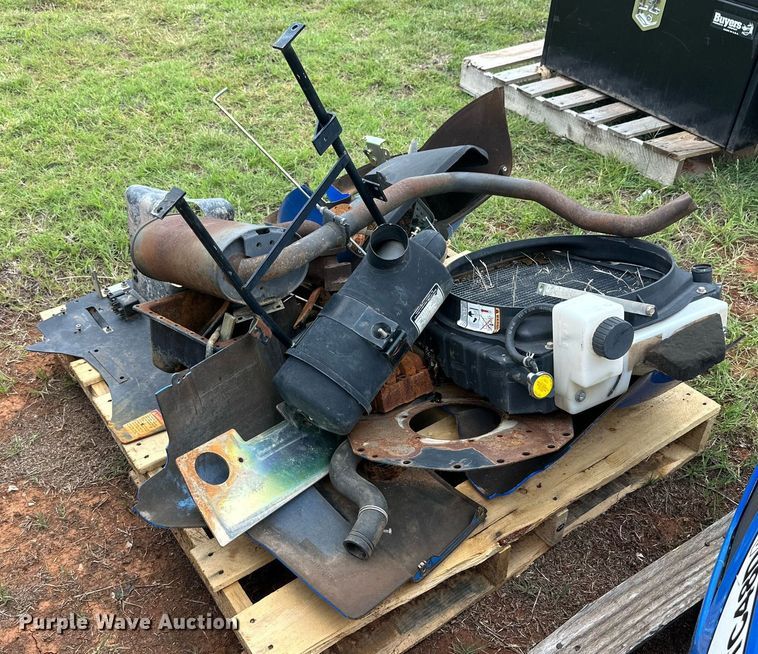 image for item MR9110 New Holland TC48DA  tractor