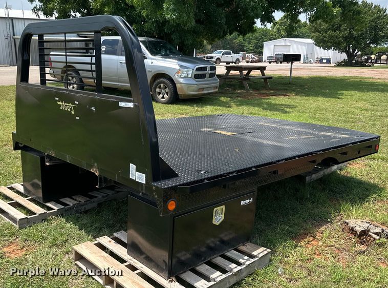 image for item MR9111 Cadet  flatbed