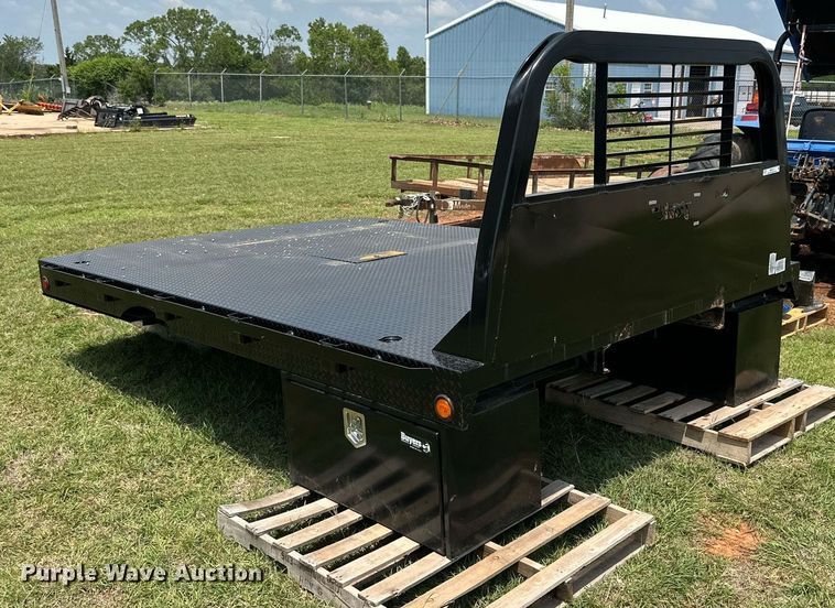 image for item MR9111 Cadet  flatbed