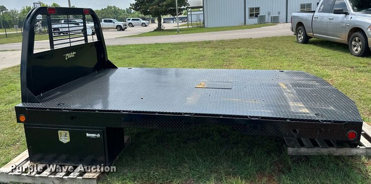 image for item MR9111 Cadet  flatbed