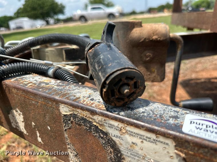 image for item MR9112 2006 Master  utility trailer