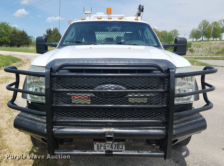 image for item MW9728 2012 Ford F550 Super Duty XL  Crew Cab utility / service truck