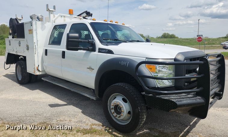 image for item MW9728 2012 Ford F550 Super Duty XL  Crew Cab utility / service truck