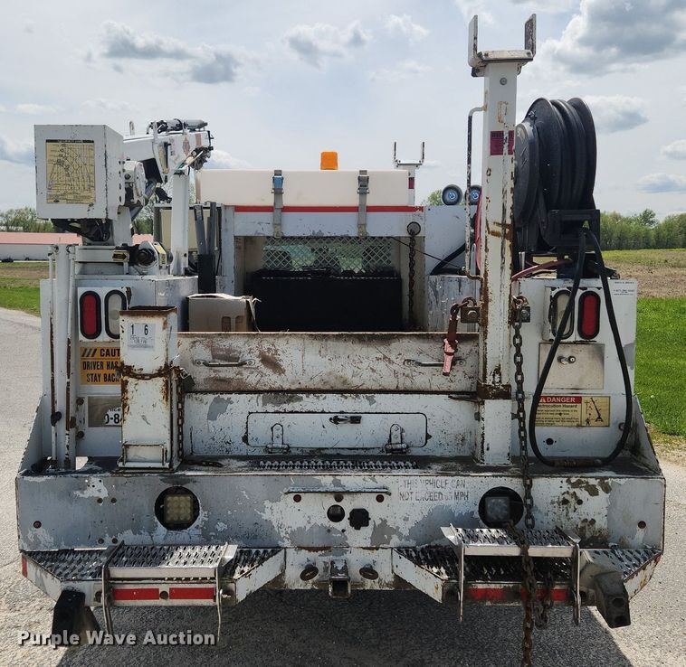 image for item MW9728 2012 Ford F550 Super Duty XL  Crew Cab utility / service truck