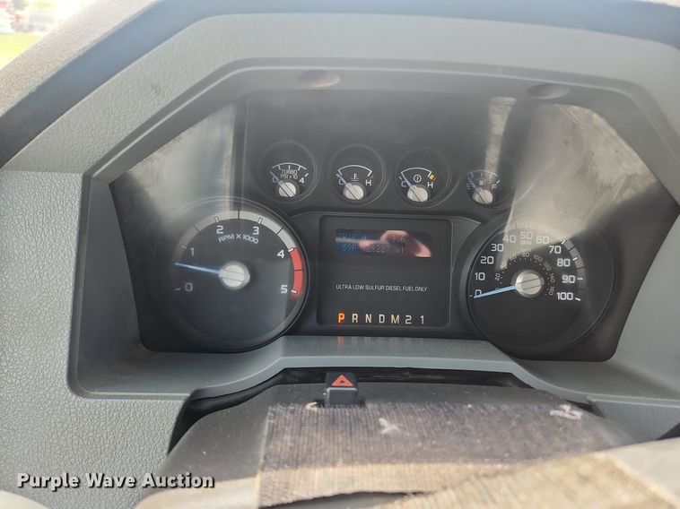 image for item MW9728 2012 Ford F550 Super Duty XL  Crew Cab utility / service truck