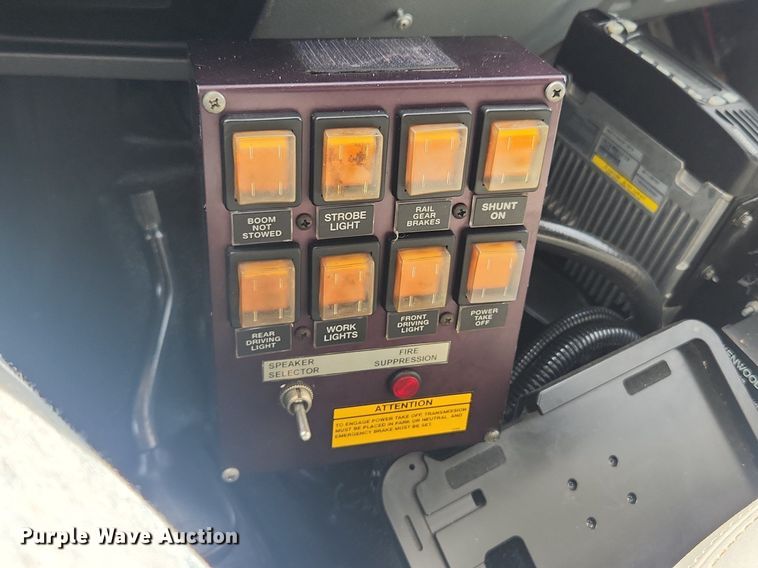 image for item MW9728 2012 Ford F550 Super Duty XL  Crew Cab utility / service truck