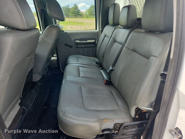 image for item MW9728 2012 Ford F550 Super Duty XL  Crew Cab utility / service truck