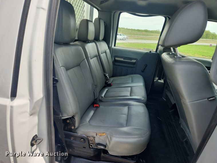 image for item MW9728 2012 Ford F550 Super Duty XL  Crew Cab utility / service truck