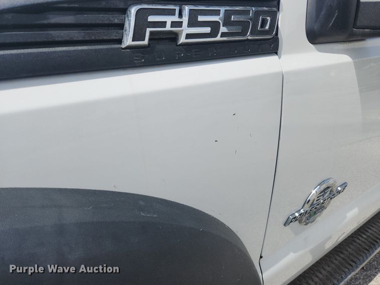 image for item MW9728 2012 Ford F550 Super Duty XL  Crew Cab utility / service truck