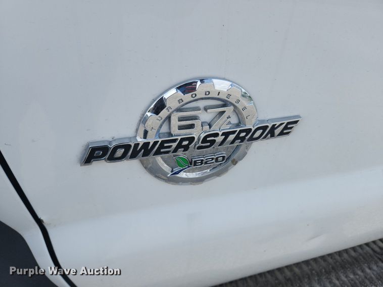 image for item MW9728 2012 Ford F550 Super Duty XL  Crew Cab utility / service truck