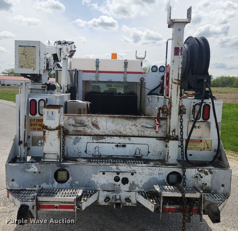 image for item MW9728 2012 Ford F550 Super Duty XL  Crew Cab utility / service truck