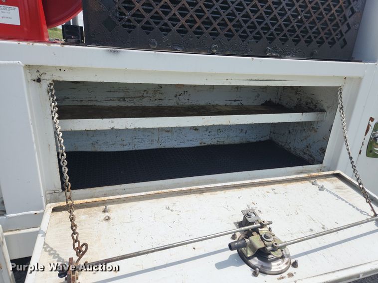 image for item MW9728 2012 Ford F550 Super Duty XL  Crew Cab utility / service truck