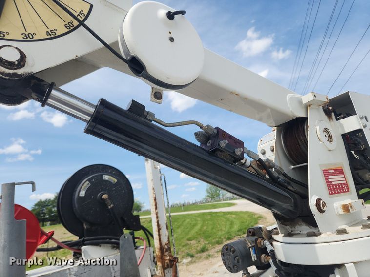 image for item MW9728 2012 Ford F550 Super Duty XL  Crew Cab utility / service truck