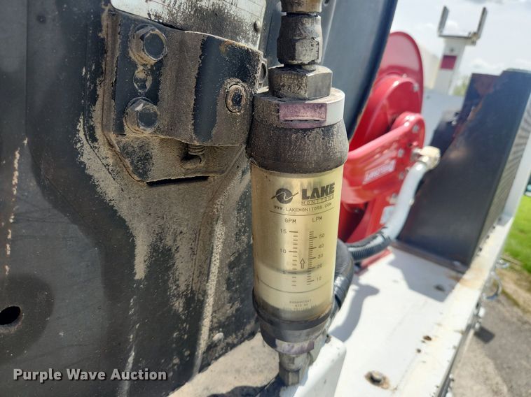 image for item MW9728 2012 Ford F550 Super Duty XL  Crew Cab utility / service truck