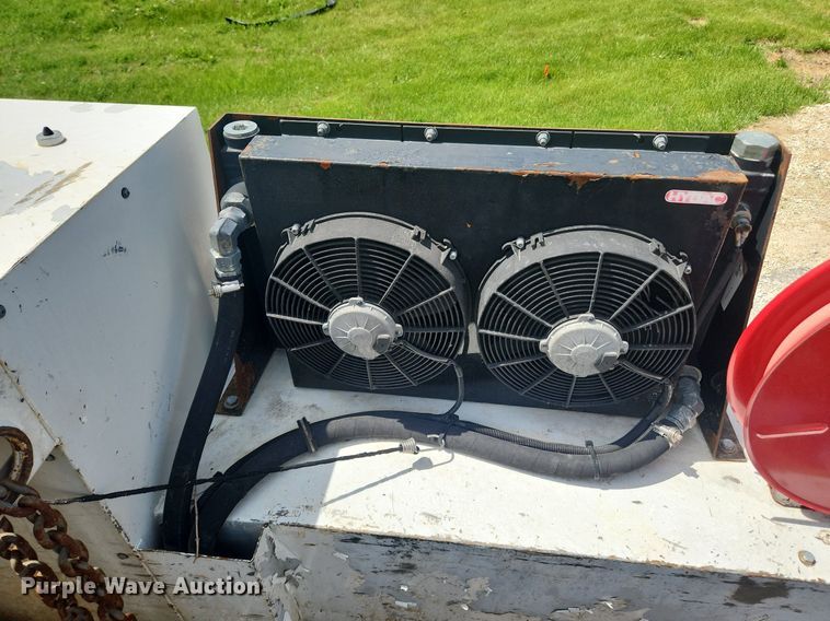 image for item MW9728 2012 Ford F550 Super Duty XL  Crew Cab utility / service truck