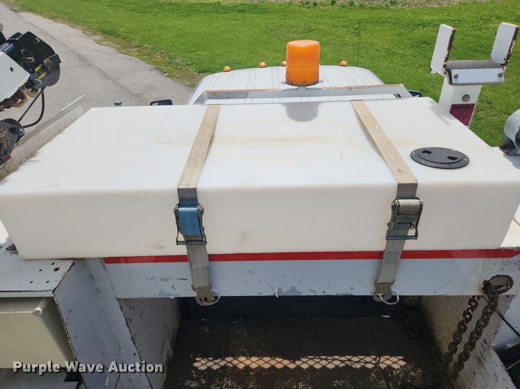 image for item MW9728 2012 Ford F550 Super Duty XL  Crew Cab utility / service truck