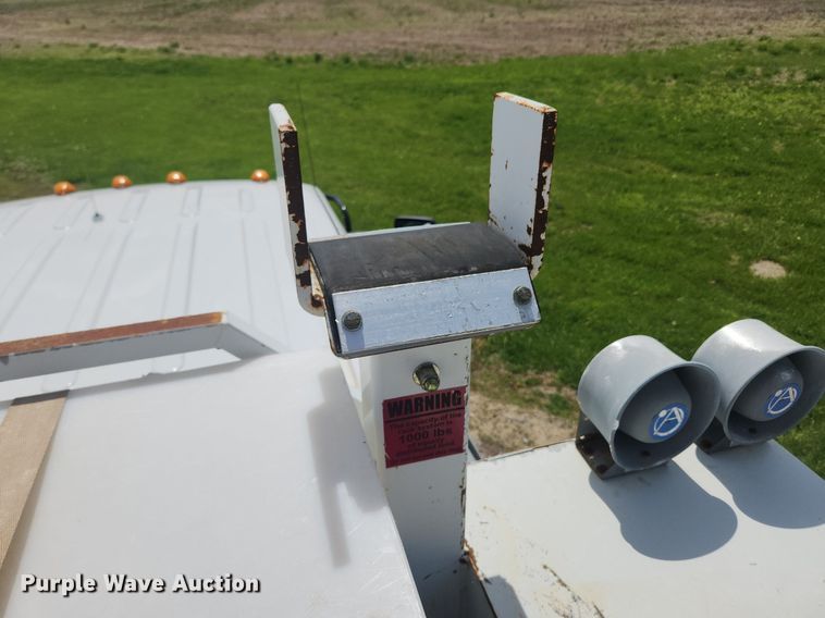 image for item MW9728 2012 Ford F550 Super Duty XL  Crew Cab utility / service truck