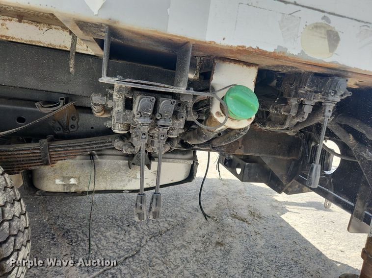 image for item MW9728 2012 Ford F550 Super Duty XL  Crew Cab utility / service truck