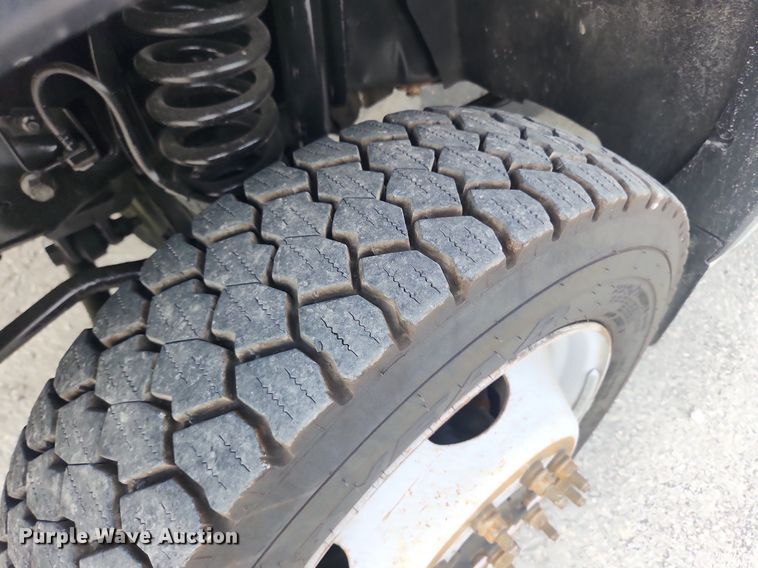 image for item MW9728 2012 Ford F550 Super Duty XL  Crew Cab utility / service truck