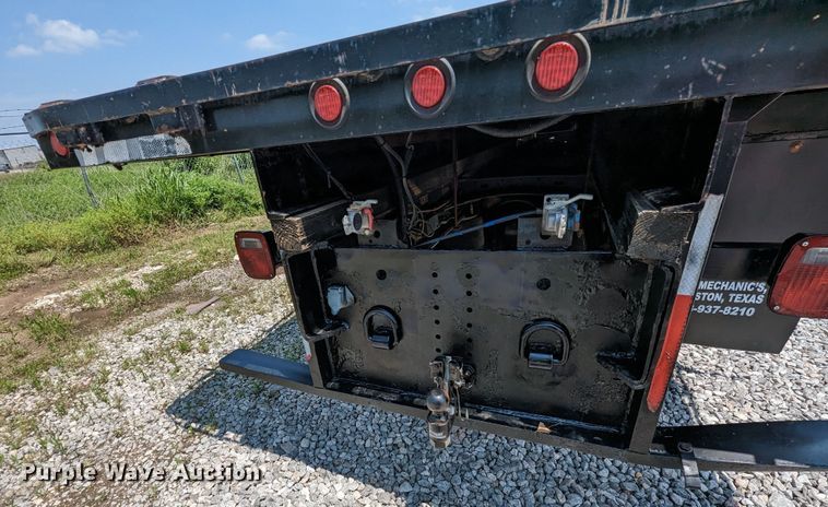 image for item MX9307 2007 Freightliner Business Class M2  flatbed truck