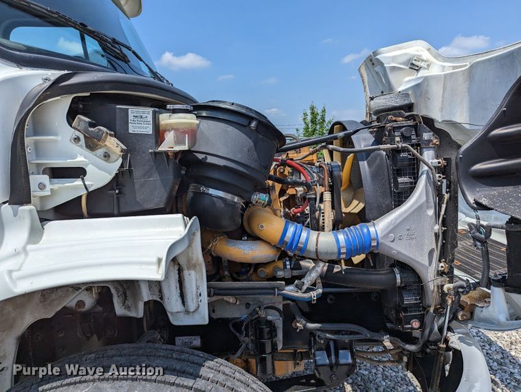 image for item MX9307 2007 Freightliner Business Class M2  flatbed truck