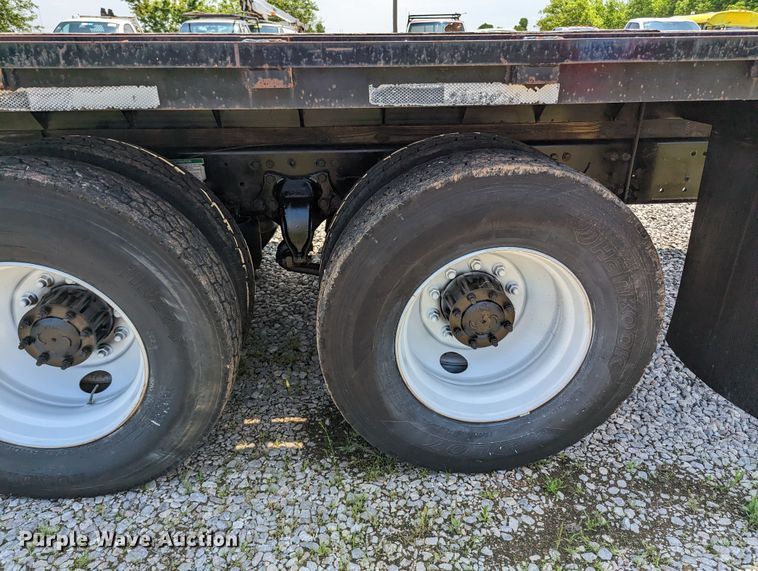 image for item MX9307 2007 Freightliner Business Class M2  flatbed truck