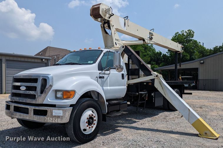 image for item MX9309 2008 Ford F750 Super Duty  crane truck