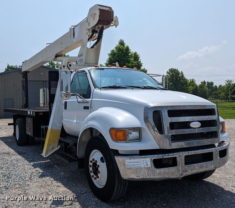 image for item MX9309 2008 Ford F750 Super Duty  crane truck