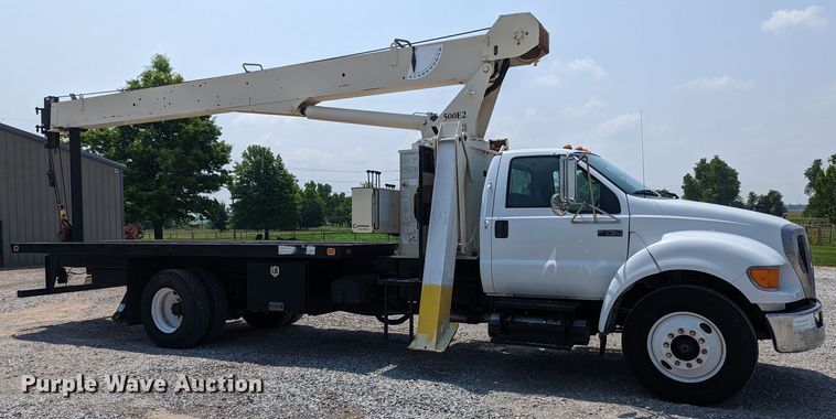 image for item MX9309 2008 Ford F750 Super Duty  crane truck