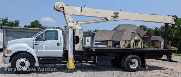 image for item MX9309 2008 Ford F750 Super Duty  crane truck