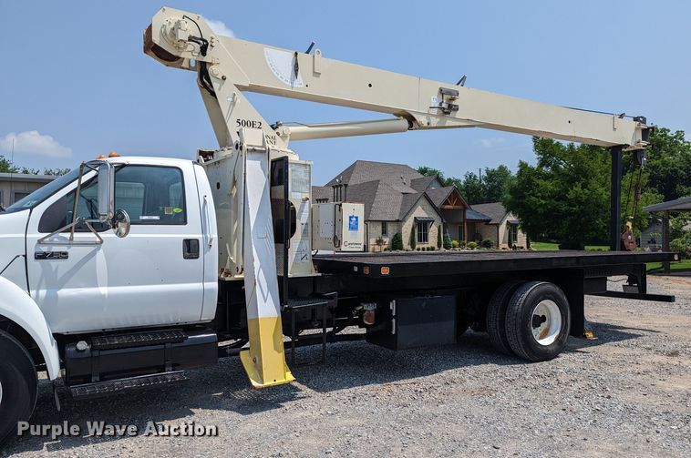 image for item MX9309 2008 Ford F750 Super Duty  crane truck