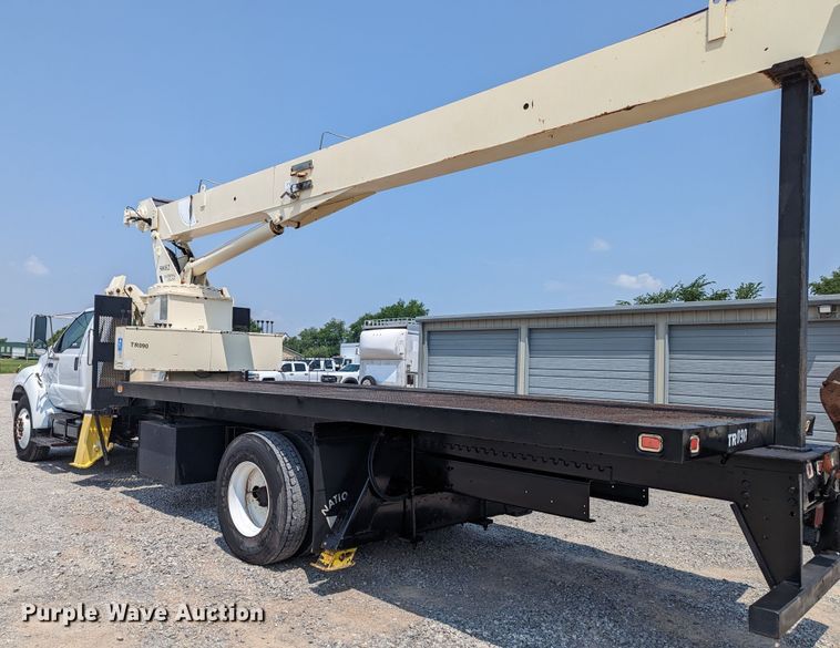 image for item MX9309 2008 Ford F750 Super Duty  crane truck