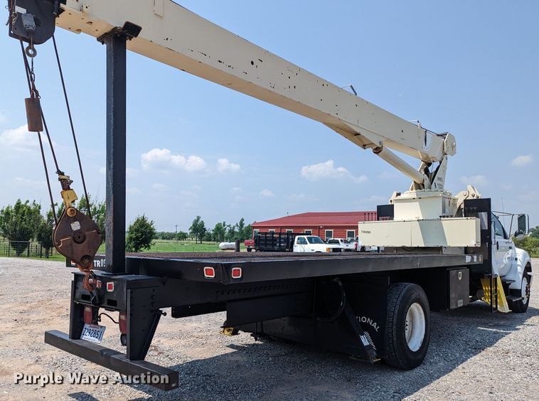 image for item MX9309 2008 Ford F750 Super Duty  crane truck