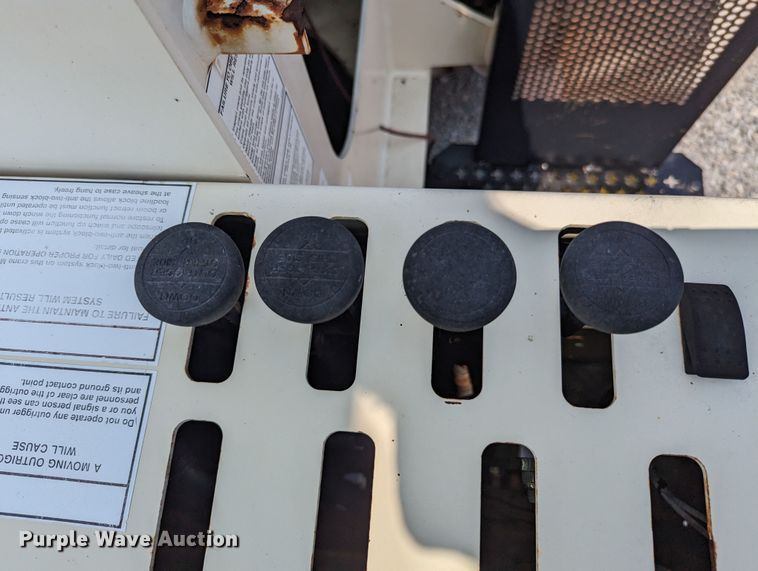 image for item MX9309 2008 Ford F750 Super Duty  crane truck