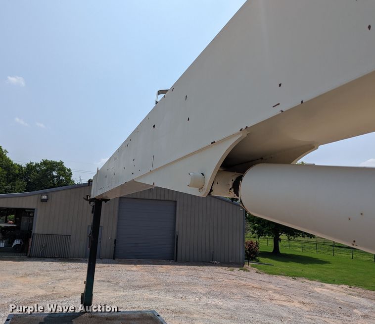 image for item MX9309 2008 Ford F750 Super Duty  crane truck