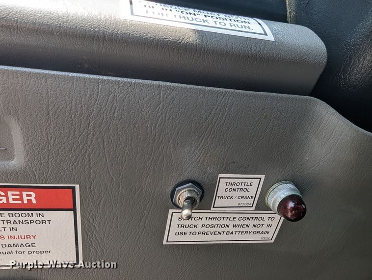 image for item MX9309 2008 Ford F750 Super Duty  crane truck