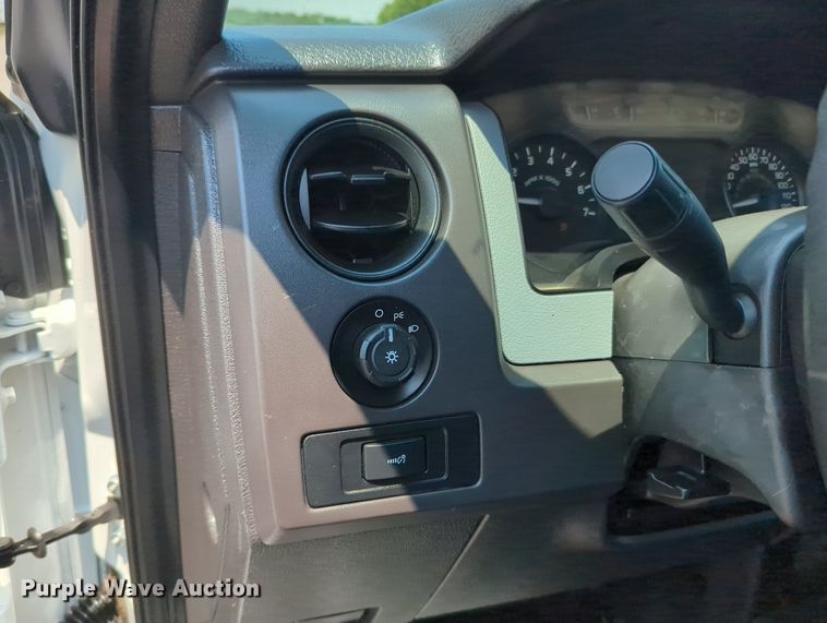 image for item MX9322 2012 Ford F150  SuperCab pickup truck