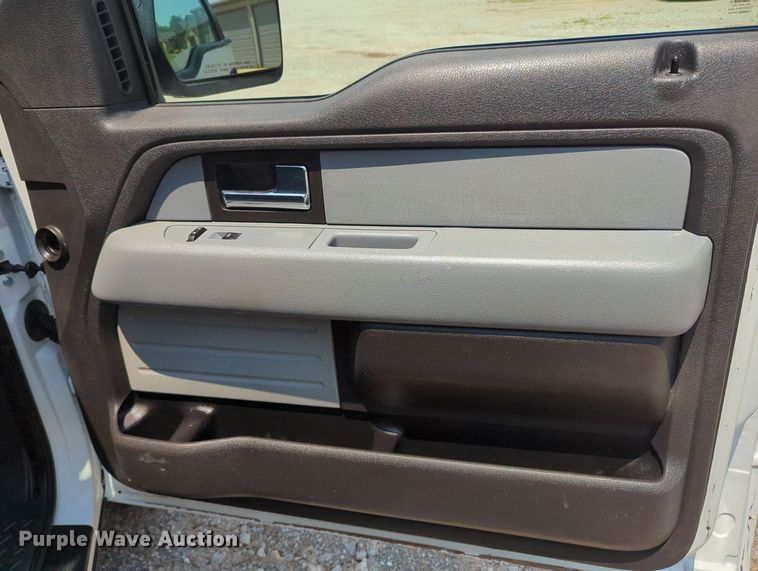 image for item MX9322 2012 Ford F150  SuperCab pickup truck