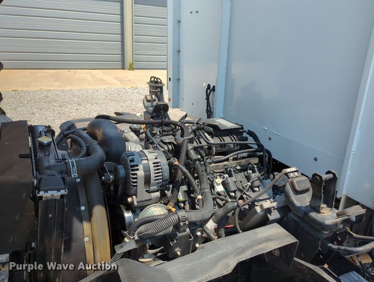 image for item MX9323 2016 Isuzu NPR HD  landscaping truck