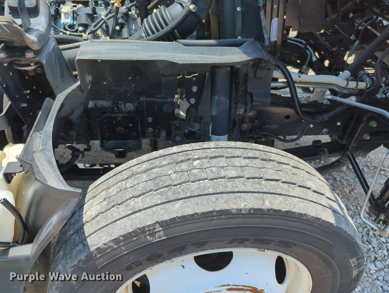 image for item MX9323 2016 Isuzu NPR HD  landscaping truck