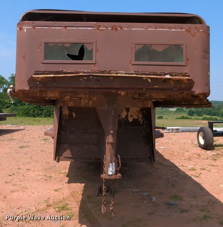 image for item MY9325 Shop built  livestock trailer
