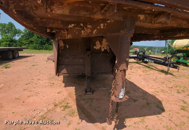 image for item MY9325 Shop built  livestock trailer