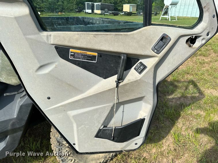 image for item OG9043 2020 Can-Am Defender Limited  utility vehicle