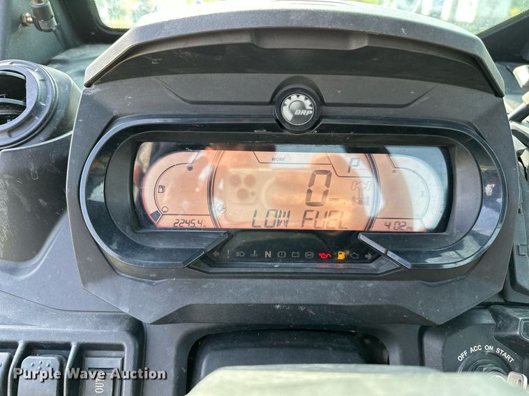 image for item OG9043 2020 Can-Am Defender Limited  utility vehicle