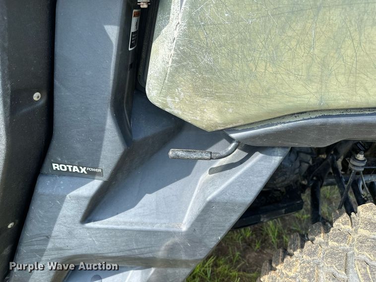 image for item OG9043 2020 Can-Am Defender Limited  utility vehicle